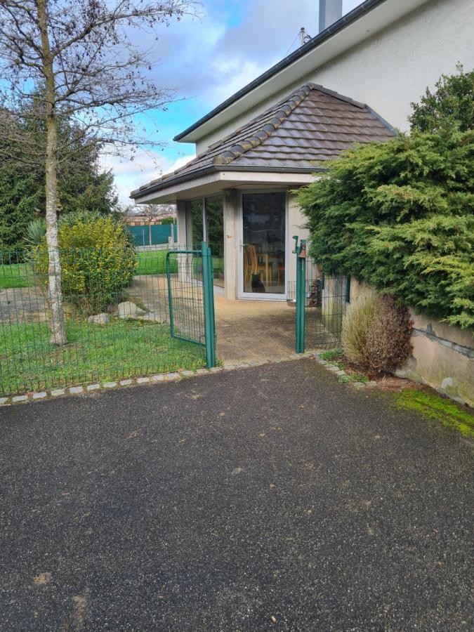 Ferienwohnung Repos Rouge-Plaisir Au Milieu Des Chevaux Kembs Exterior foto
